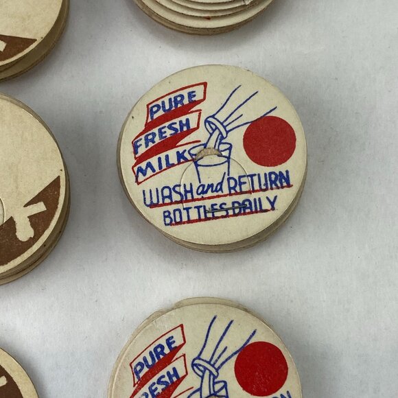 Vintage Mixed Lot Of Over 100 Milk Caps With Pure Fresh Milk Advertisement - Picture 4 of 8